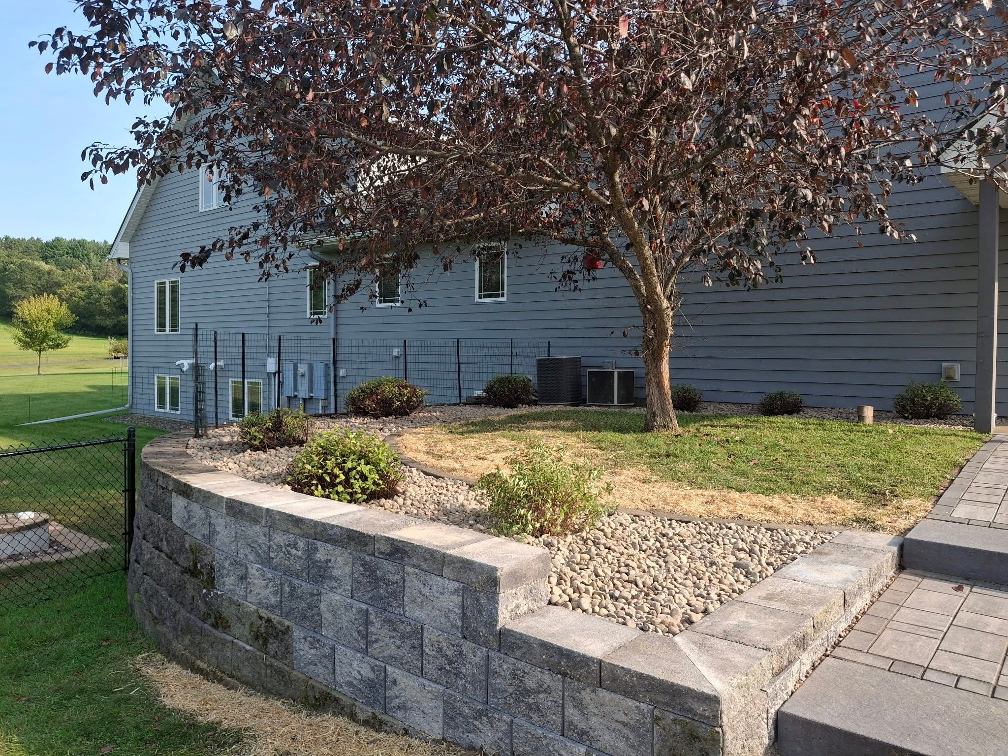 softscape vs hardscape retaining wall eau claire wi